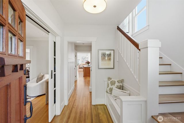1625 7th Avenue W, Seattle, WA 98119
