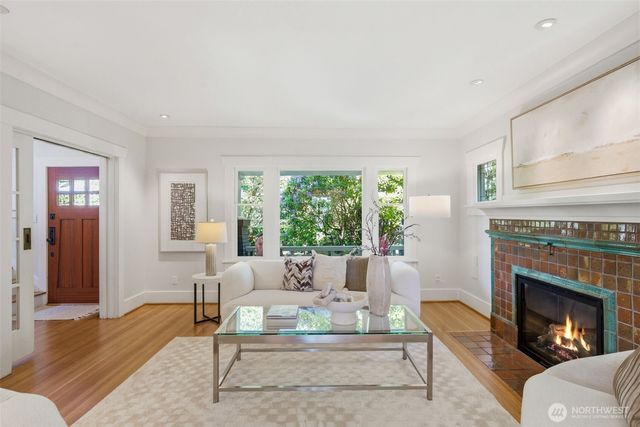 1625 7th Avenue W, Seattle, WA 98119