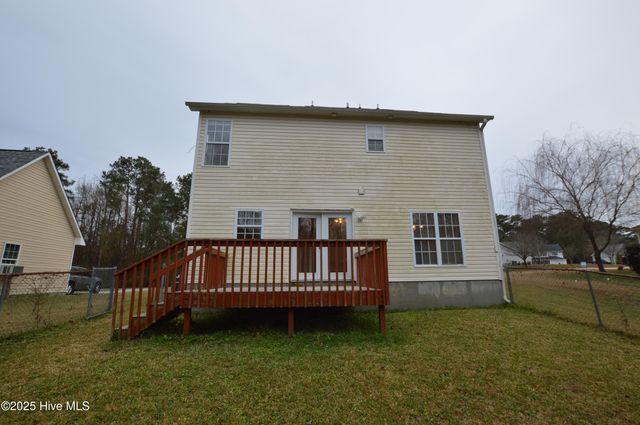 805 Huff Drive, Jacksonville, NC 28546