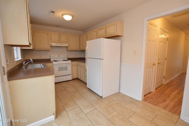805 Huff Drive, Jacksonville, NC 28546