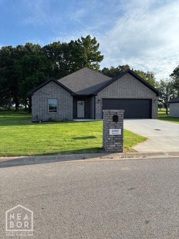 6060 Whitecliff Drive, Jonesboro, AR 72405