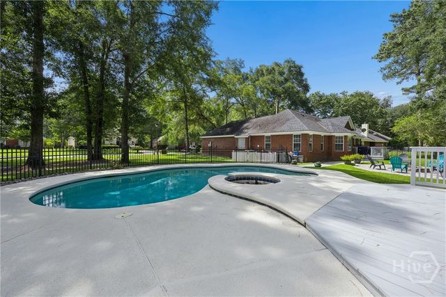 43 Heron View Court, Richmond Hill, GA 31324