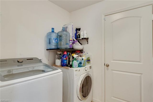 824 Umber DR, Fort Myers, FL 33913