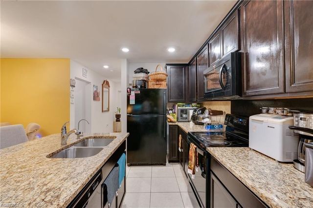 824 Umber DR, Fort Myers, FL 33913