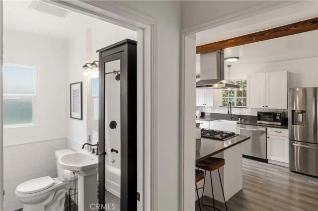 14734 Marlin, Van Nuys, CA 91405