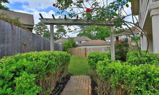 16114 Kempton Park Drive, Spring, TX 77379