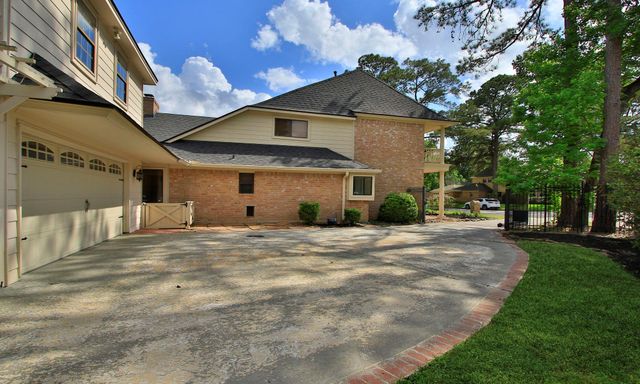 16114 Kempton Park Drive, Spring, TX 77379