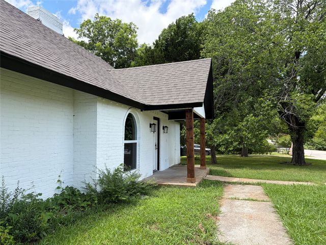 2814 Bobtown Road, Garland, TX 75043