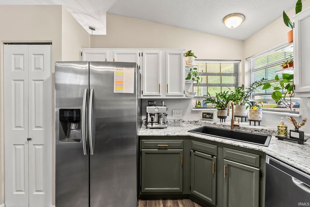 6709 Goldenrod Place, Fort Wayne, IN 46835