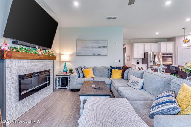 6765 Canterbridge Drive, Vero Beach, FL 32967