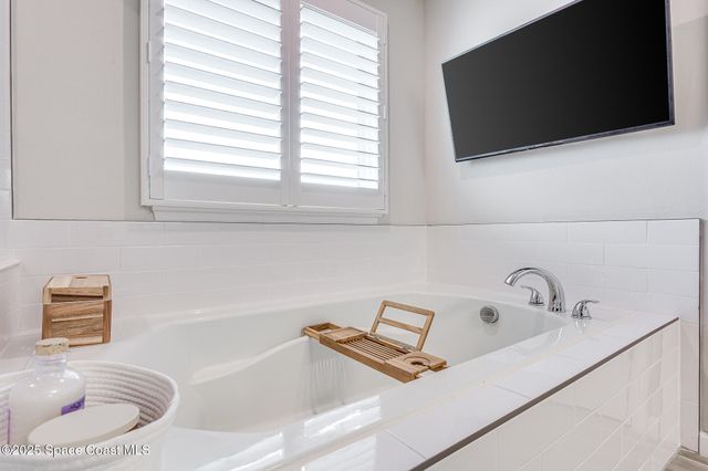 6765 Canterbridge Drive, Vero Beach, FL 32967