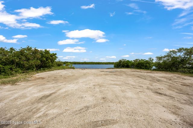 6765 Canterbridge Drive, Vero Beach, FL 32967