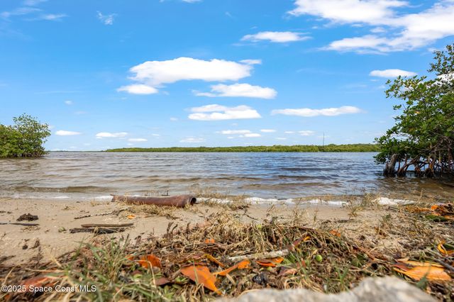 6765 Canterbridge Drive, Vero Beach, FL 32967