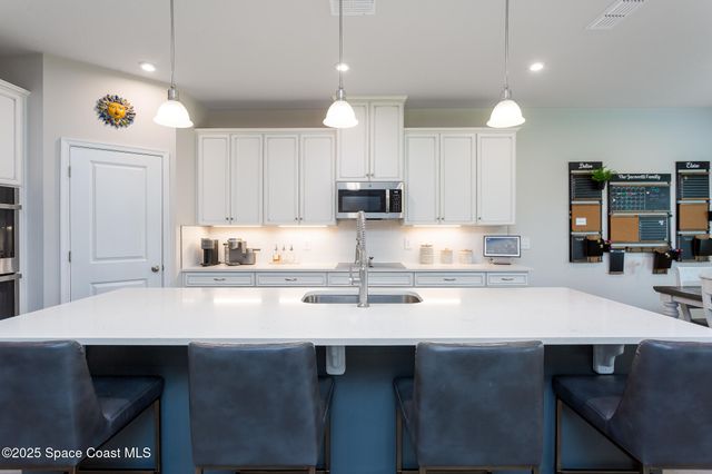 6765 Canterbridge Drive, Vero Beach, FL 32967