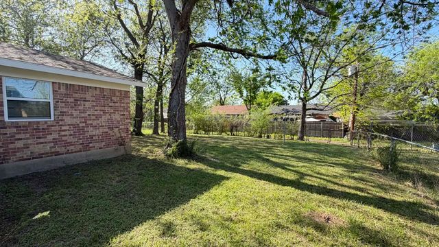 4247 Clark College Drive, Dallas, TX 75241