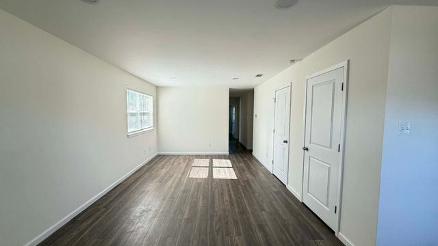 4247 Clark College Drive, Dallas, TX 75241