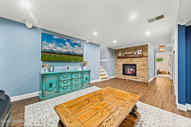 5 Forman Avenue, Monroe, NJ 08831