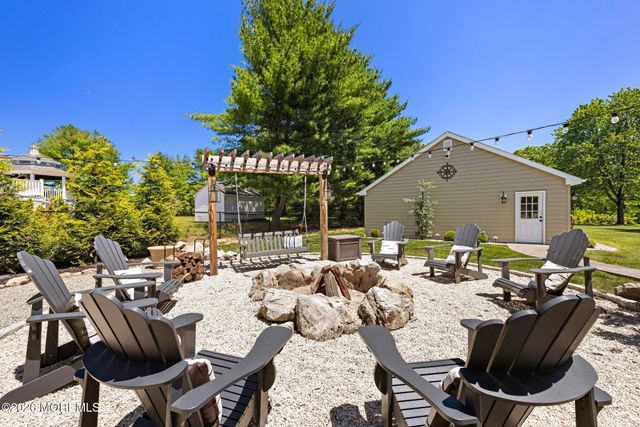 5 Forman Avenue, Monroe, NJ 08831