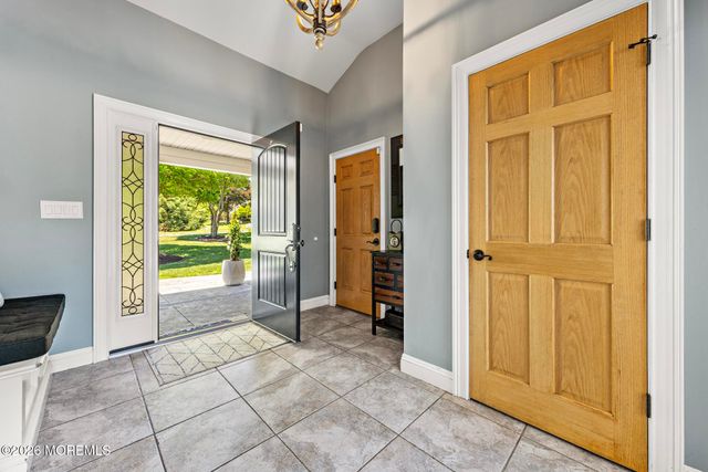 5 Forman Avenue, Monroe, NJ 08831