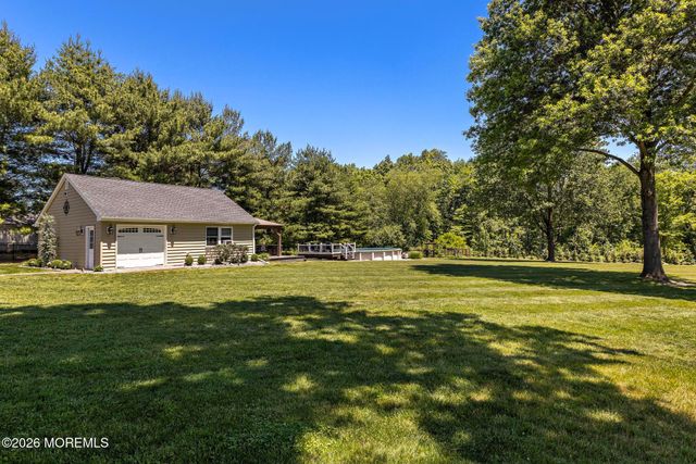 5 Forman Avenue, Monroe, NJ 08831