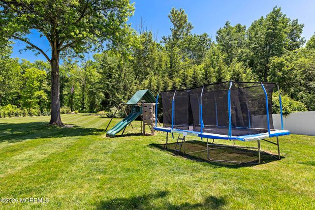5 Forman Avenue, Monroe, NJ 08831
