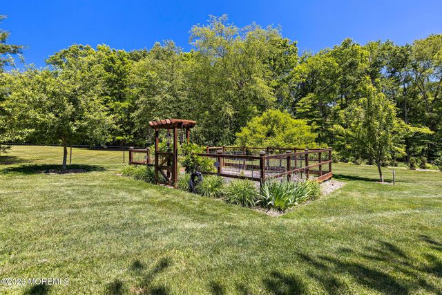 5 Forman Avenue, Monroe, NJ 08831
