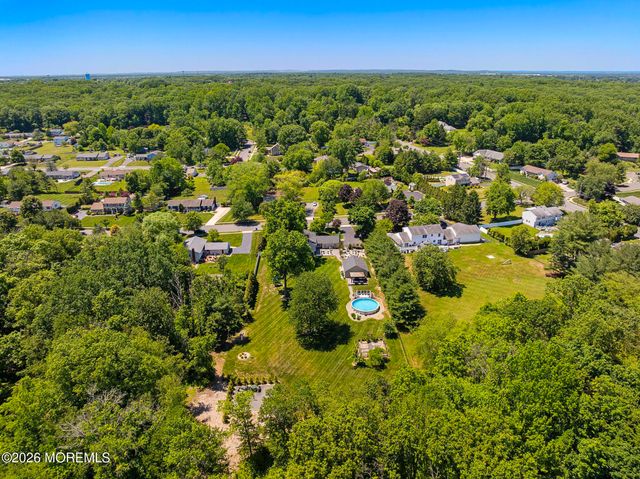 5 Forman Avenue, Monroe, NJ 08831