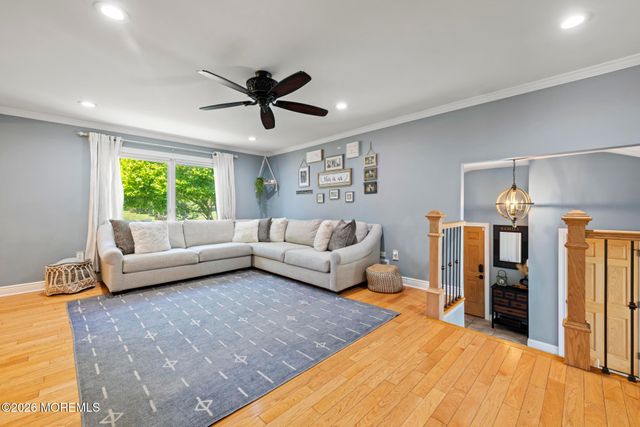 5 Forman Avenue, Monroe, NJ 08831