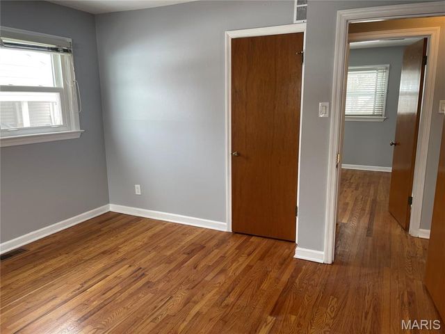 805 Saint Patrice Lane, Florissant, MO 63031