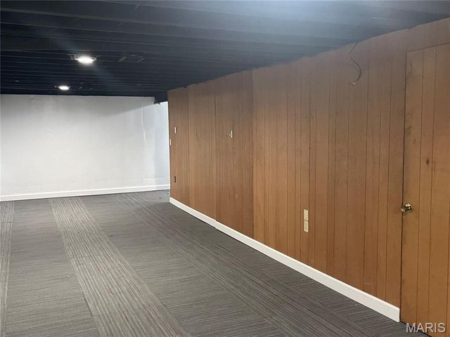 805 Saint Patrice Lane, Florissant, MO 63031