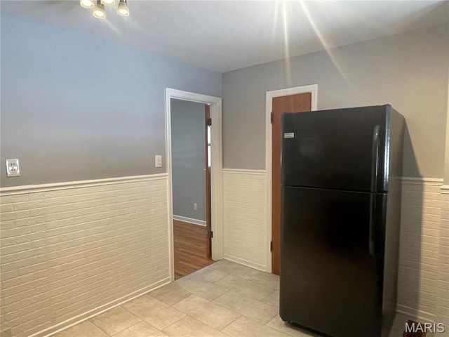 805 Saint Patrice Lane, Florissant, MO 63031