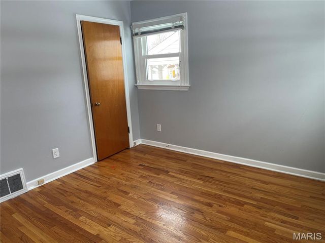 805 Saint Patrice Lane, Florissant, MO 63031