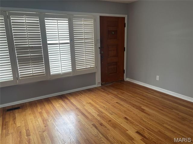 805 Saint Patrice Lane, Florissant, MO 63031