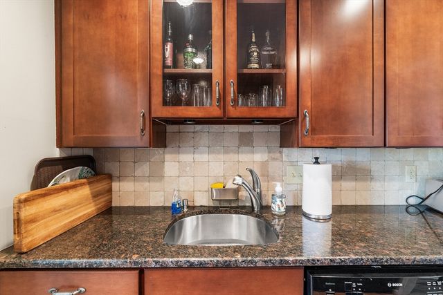 176 Mill Rd 4BU, Falmouth, MA 02540