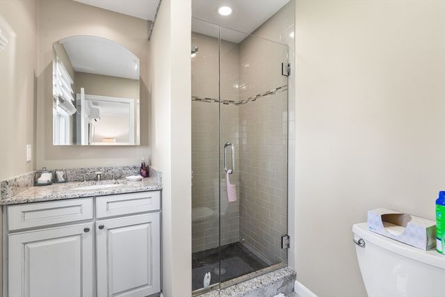 176 Mill Rd 4BU, Falmouth, MA 02540