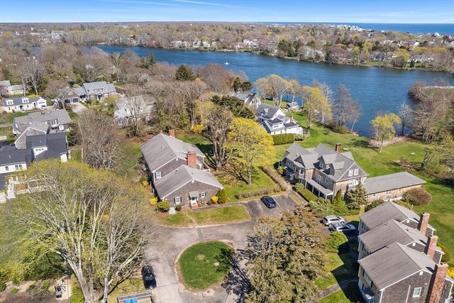 176 Mill Rd 4BU, Falmouth, MA 02540