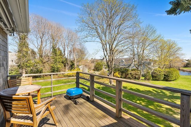 176 Mill Rd 4BU, Falmouth, MA 02540