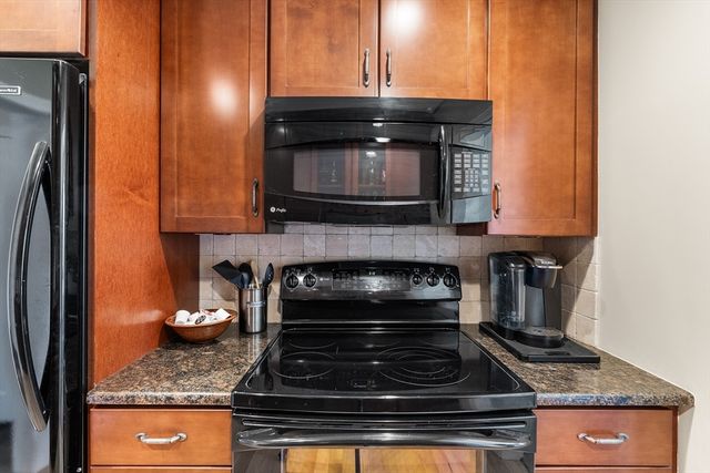 176 Mill Rd 4BU, Falmouth, MA 02540