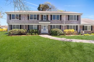 176 Mill Rd 4BU, Falmouth, MA 02540