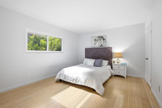 1880 Hanford Dr, San Diego, CA 92111