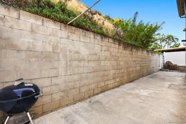 1880 Hanford Dr, San Diego, CA 92111