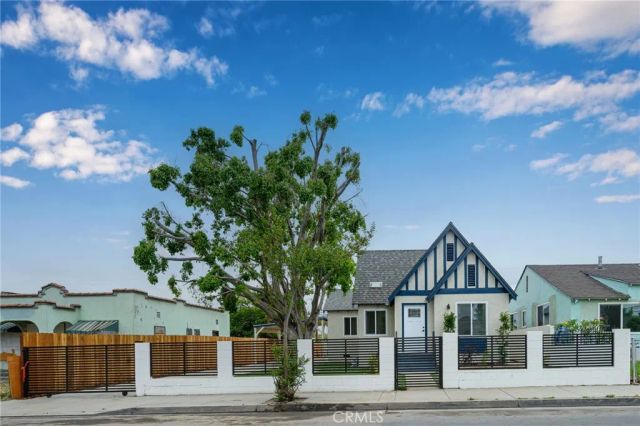 705 Bradshawe, Los Angeles, CA 90022