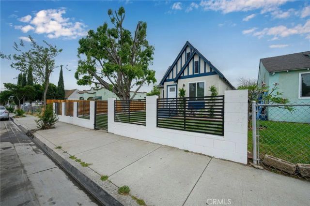 705 Bradshawe, Los Angeles, CA 90022