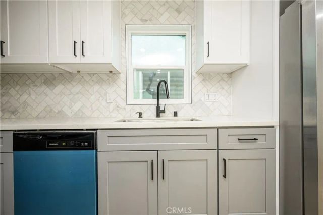 705 Bradshawe, Los Angeles, CA 90022