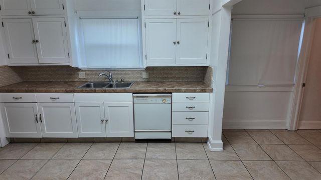 451 N Calaveras Street, Fresno, CA 93701