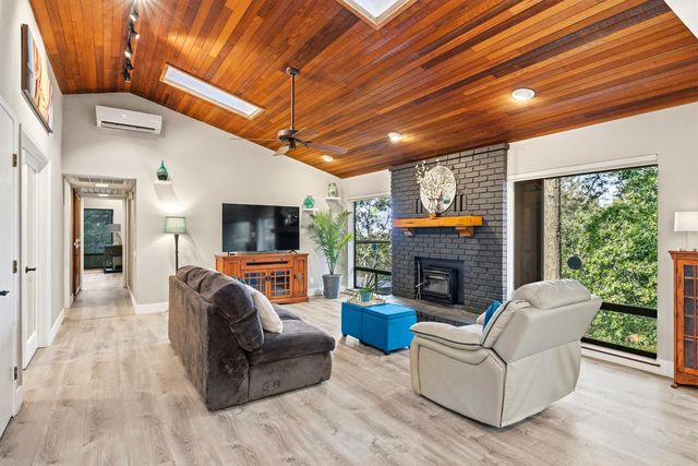 455 Westlake Rd, Auburn, CA 95602