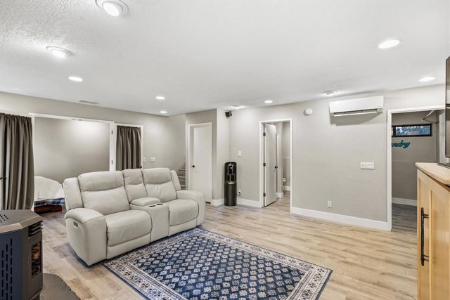 455 Westlake Rd, Auburn, CA 95602