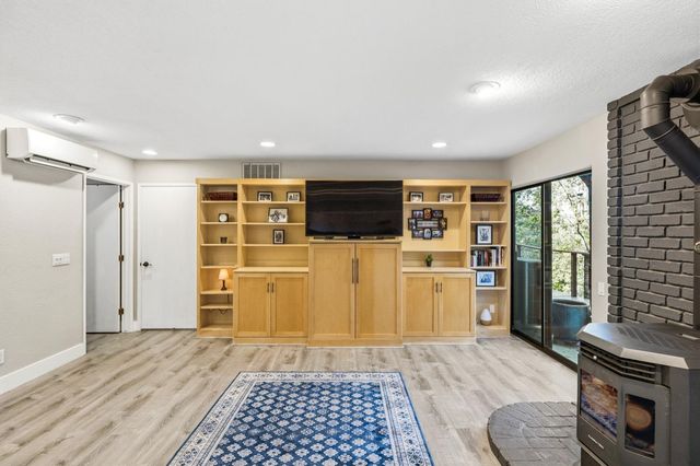 455 Westlake Rd, Auburn, CA 95602