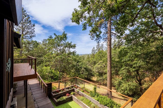 455 Westlake Rd, Auburn, CA 95602