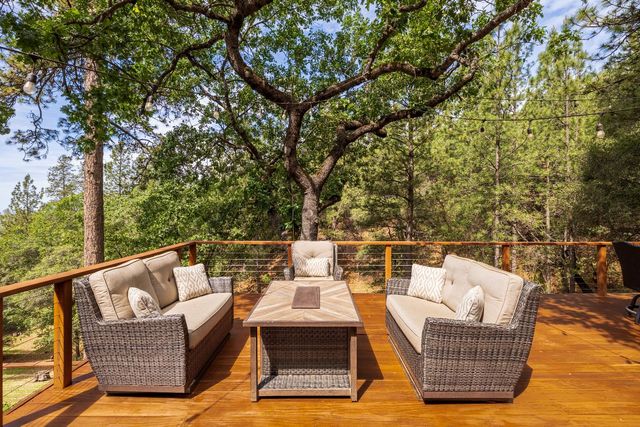 455 Westlake Rd, Auburn, CA 95602